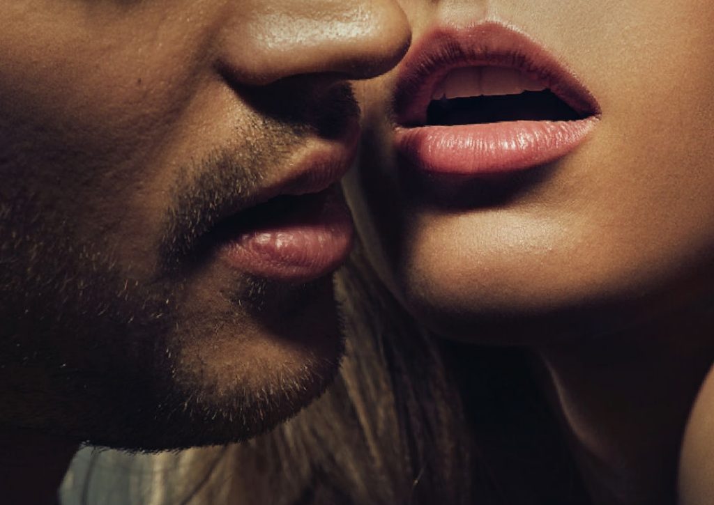 বিশ্বের সবচেয়ে বিতর্কিত রিসর্ট 'সেক্স আইল্যান্ড' আবার খুলছে মে মাসে। ৪ দিনের এই বিলাসবহুল ভ্রমণে থাকছে যৌনকর্মী, মাদক, পার্টি ও নানা বিতর্কিত আয়োজন। জেনে নিন বিস্তারিত।