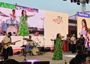 Experience Teej Festival 2025 at Dilli Haat Pitampura, Delhi—celebrating tradition, devotion, and feminine grace with music, culture, and joy.