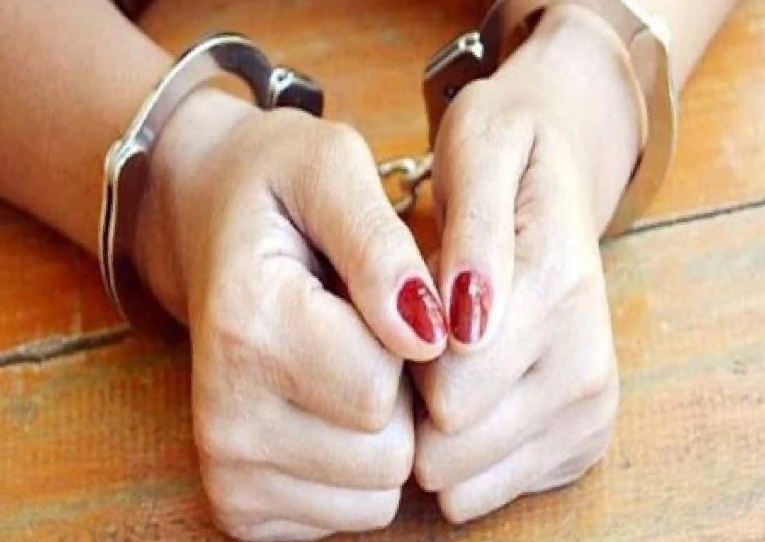 Nagpur School Teacher Marries 8 Men, Scams Lakhs, Caught Before 9th Wedding | ৮ স্বামীকে কাঁদিয়ে লক্ষ লক্ষ টাকা হাতানো, নবম বিয়ের আসরে গ্রেফতার ‘ঠগিনী’ শিক্ষিকা!
