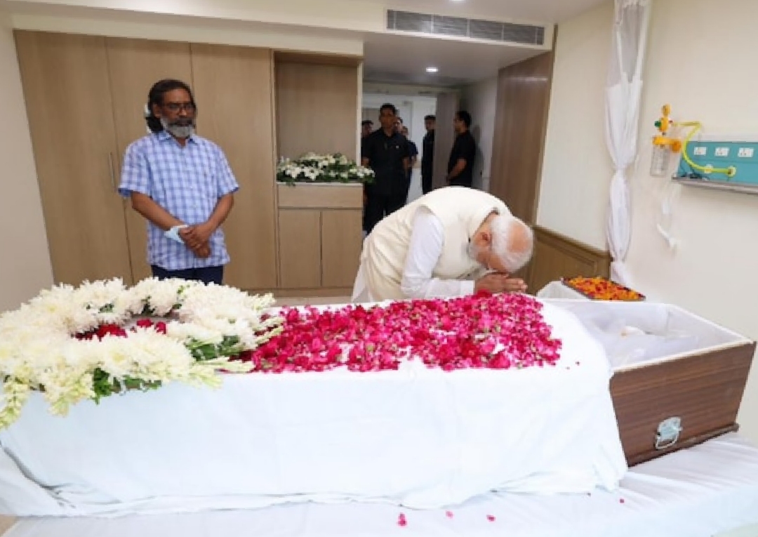 প্রধানমন্ত্রীর শ্রদ্ধার্ধ 
