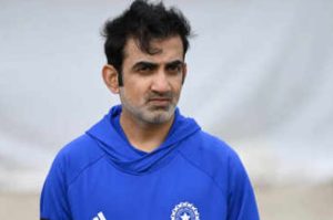 গৌতম গম্ভীরের (Gautam Gambhir) কোচিংয়ে ভারতীয় দলের সামনে সবচেয়ে বড় চ্যালেঞ্জ নিজেদের ধারাবাহিকতা বজায় রাখা। আন্তর্জাতিক ক্রিকেটে তাঁর অভিজ্ঞতা ও ম্যাচ পরিস্থিতি বোঝার ক্ষমতা তরুণ ক্রিকেটারদের মানসিকভাবে শক্ত করে তুলছে। ক্রিকেট বিশেষজ্ঞদের মতে, গম্ভীরের নেতৃত্বে ভারত শুধু শক্তিশালী প্রতিপক্ষদের মোকাবিলা করবে না, তরুণদের দিয়ে দলকে নতুন মাত্রাও দেবে।