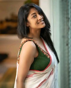 জিফাইভের নতুন সিরিজ গণশত্রু-তে ত্রৈলোক্যতারিণী দেবীর চরিত্রে পাওলি দাম। পরিচালক মধুরা পালিতের প্রথম পরিচালনা। সমাজের অন্ধকার দিক নিয়ে স্পষ্ট বক্তব্য নায়িকার।