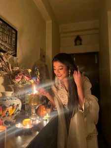 জিফাইভের নতুন সিরিজ গণশত্রু-তে ত্রৈলোক্যতারিণী দেবীর চরিত্রে পাওলি দাম। পরিচালক মধুরা পালিতের প্রথম পরিচালনা। সমাজের অন্ধকার দিক নিয়ে স্পষ্ট বক্তব্য নায়িকার।