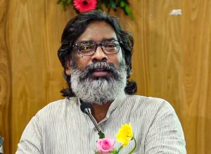 আরজেডি ও কংগ্রেসের বিরুদ্ধে ষড়যন্ত্রের অভিযোগ তুলে বিহার বিধানসভা নির্বাচন থেকে সরে দাঁড়াল হেমন্ত সোরেনের দল জেএমএম। বিরোধী জোটে নতুন ফাটল।