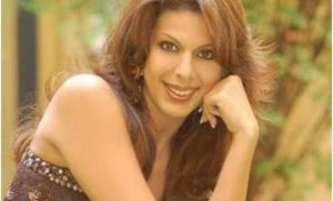 ভিন্ধর্মে বিয়ে, ধর্মান্তর, ‘কামসূত্র’ বিজ্ঞাপন, সব কিছুর মধ্যেও নিজের মতো করে বাঁচার গল্প বললেন পূজা বেদী (Pooja Bedi)। পড়ুন তাঁর জীবনের অজানা অধ্যায়।