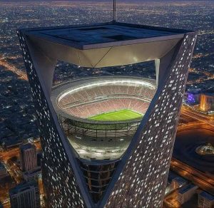 সৌদি আরব (Saudi Arabia) পরিকল্পনা করছে বিশ্বের প্রথম ‘ভাসমান’ স্টেডিয়াম, যেখানে ২০৩৪ বিশ্বকাপের ম্যাচ হতে পারে। মরুভূমির ৩৫০ মিটার উপরে তৈরি হবে নিওম স্কাই স্টেডিয়াম (Neom Sky Stadium)।