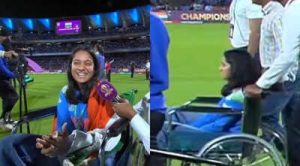 ভারতীয় দলের অমল মজুমদার অবশ্য প্রতীকার অবদানের স্বীকৃতি দিয়েছেন। ম্যাচের পর সাংবাদিক বৈঠকে তিনি বলেন, “এই দলের প্রতিটি জয় প্রতীকার। আমরা জানি, সে মাঠে না থাকলেও দলের এক বড় অংশ ছিল। ওর ইনিংসগুলো ছাড়া আমরা ফাইনালে পৌঁছতেই পারতাম না।” প্রতীকা নিজে অবশ্য কোনও ক্ষোভ প্রকাশ করেননি। বরং ইনস্টাগ্রামে একটি ছবি পোস্ট করেছেন, সেখানে তিনি হুইলচেয়ারে বসে, হাতে জাতীয় পতাকা, মুখে হালকা হাসি। ক্যাপশন দিয়েছেন, “Medal or no medal, this victory is ours!”