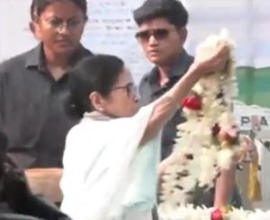 বহরমপুরের সভায় তৃণমূল নেত্রীর বিস্ফোরক মন্তব্য, ওয়াকফ, এসআইআর, নাগরিকত্ব, সংখ্যালঘু অধিকার ও বিজেপিকে আক্রমণ।