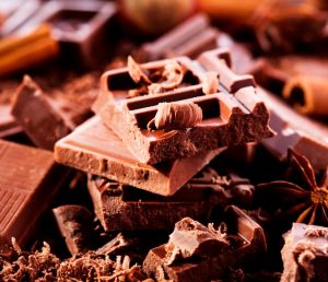 Make sugar-free homemade healthy chocolate using dry fruits and dates. Perfect festive recipe for Christmas.বড়দিনে বাড়িতেই বানান হোমমেড হেলদি চকোলেট। ড্রাই ফ্রুট ও খেজুর দিয়ে তৈরি সুগার ফ্রী চকোলেট রেসিপি।