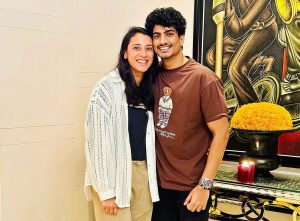 স্মৃতি মন্ধানা ও সুরকার পলাশ মুচ্ছলের বিয়ে স্থগিত হওয়ার পর নতুন করে জল্পনা। বিমানবন্দরে হাসিমুখে দেখা গেল পলাশকে। বিয়ে কি ফের হবে? পড়ুন সম্পূর্ণ রিপোর্ট।