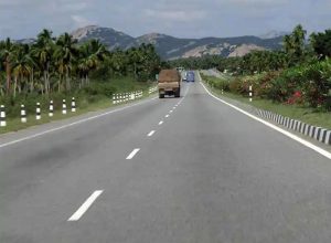 ছত্রিশগড় রাস্তা। ছবি : প্রতীকী