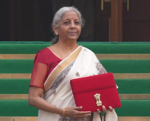 লোকসভায় অর্থনৈতিক সমীক্ষা পেশ করে অর্থমন্ত্রী নির্মলা সীতারমণ জানালেন, আগামী অর্থবর্ষে ভারতের জিডিপি বৃদ্ধির হার ৬.৮-৭.২ শতাংশ হতে পারে।