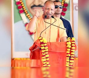 সম্পত্তির হিসাব না দেওয়ায় উত্তরপ্রদেশে ৬৮ হাজারের বেশি সরকারি কর্মীর বেতন স্থগিত করল যোগী আদিত্যনাথ সরকার। দুর্নীতির বিরুদ্ধে কড়া পদক্ষেপ।