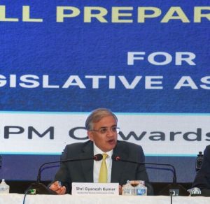 পশ্চিমবঙ্গ বিধানসভা নির্বাচন ২০২৬ ঘিরে গুরুত্বপূর্ণ ঘোষণা করলেন মুখ্য নির্বাচন কমিশনার জ্ঞানেশ কুমার। ভোট হবে অবাধ ও শান্তিপূর্ণ, জানাল কমিশন। Chief Election Commissioner Gyanesh Kumar assures free and peaceful West Bengal Assembly Election 2026 with strict measures for transparency and security.