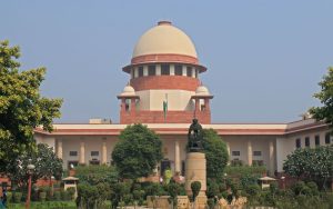 এসআইআর ও ভোটার তালিকা বিতর্কে গুরুত্বপূর্ণ নির্দেশ দিল সুপ্রিম কোর্ট। কলকাতা হাই কোর্টের প্রধান বিচারপতি সুজয় পাল নেবেন চূড়ান্ত সিদ্ধান্ত। Supreme Court rules that Calcutta High Court Chief Justice Sujay Paul will decide on voter list disputes related to SIR in West Bengal. Tribunal to be formed for complaints.