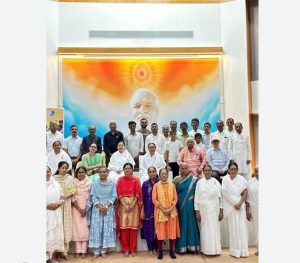 বিকশিত ভারত ২০৪৭ লক্ষ্য পূরণে যুব সমাজকে যুক্ত করতে আয়োজিত ‘বিকশিত ভারত যুব নেতৃত্ব সংলাপ ২০২৬’-এ দেশের হাজার হাজার তরুণ তাঁদের উদ্ভাবনী ভাবনা ও নীতিগত প্রস্তাব তুলে ধরেছেন। ভারতের ভবিষ্যৎ উন্নয়নে যুব নেতৃত্বের ভূমিকা নিয়েই এই জাতীয় উদ্যোগ।