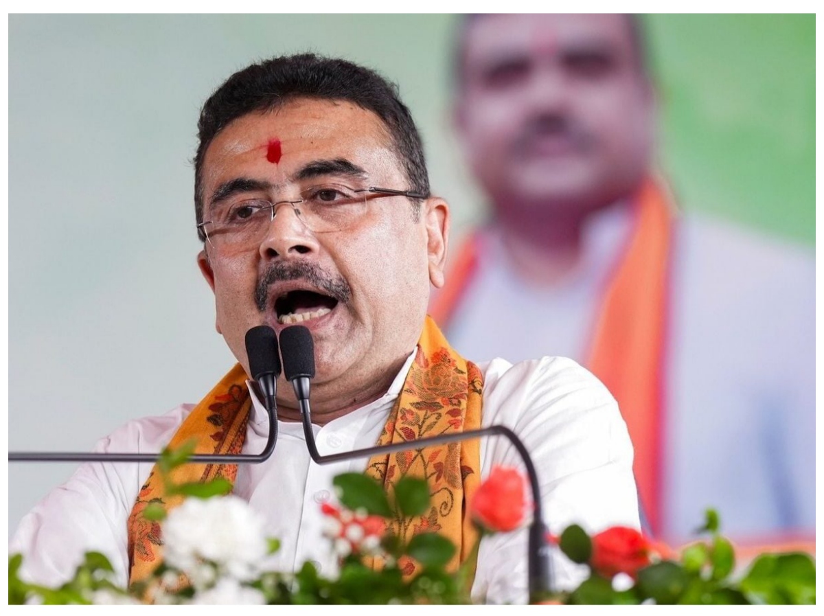 রেজিনগর উপনির্বাচনের প্রচারে হুমায়ুন কবীরের বিতর্কিত মন্তব্যের জবাব দিলেন শুভেন্দু অধিকারী। মমতা বন্দ্যোপাধ্যায় ও তৃণমূলকেও নিশানা করেন তিনি।