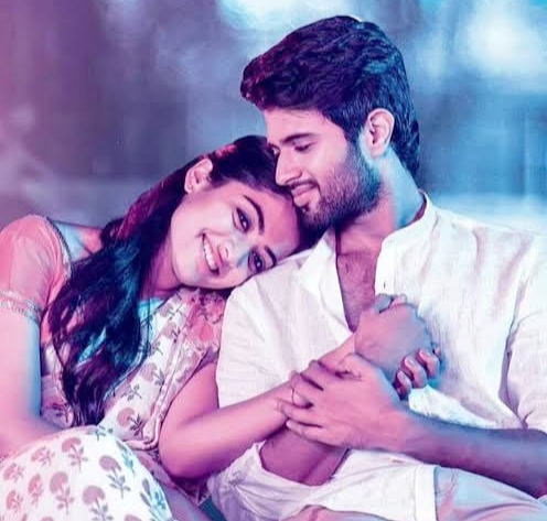 প্রেমের সম্পর্ক থেকে বিয়ে দক্ষিণী চলচ্চিত্রের জনপ্রিয় জুটি বিজয় দেবরকোন্ডা (Vijay Deverakonda) ও রশ্মিকা মন্দানা (Rashmika Mandanna) -এর ব্যক্তিগত জীবন নিয়ে অনুরাগীদের কৌতূহল দীর্ঘ দিনের। পর্দায় তাঁদের রসায়ন যেমন দর্শকের মন জয় করেছে, তেমনই বাস্তব জীবনে তাঁদের সম্পর্কের নানা অধ্যায় নিয়েও কম আলোচনা হয়নি।