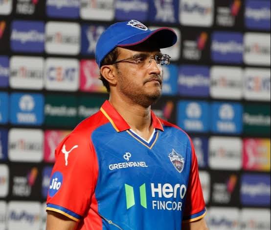 দিল্লি ক্যাপিটালসের প্রধান কোচ সৌরভ গঙ্গোপাধ্যায় ও নতুন স্পিন বোলিং কোচ অমিত মিশ্রকে ঘিরে আইপিএলের খবর।