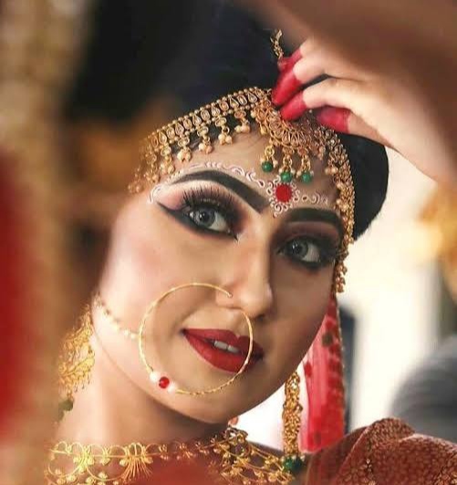 Traditional Bengali bridal nose ring and regional Indian nose jewellery, including Shikarpuri Nath, Peshwai Nath, Tehri Nathuli, Rajasthani Nathni and Gujarati Bori Nath.