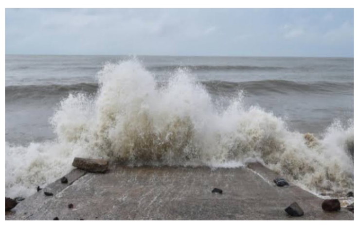 Bay of Bengal low-pressure system with a potential cyclone threat and heavy rainfall forecast for Kolkata and South Bengal.