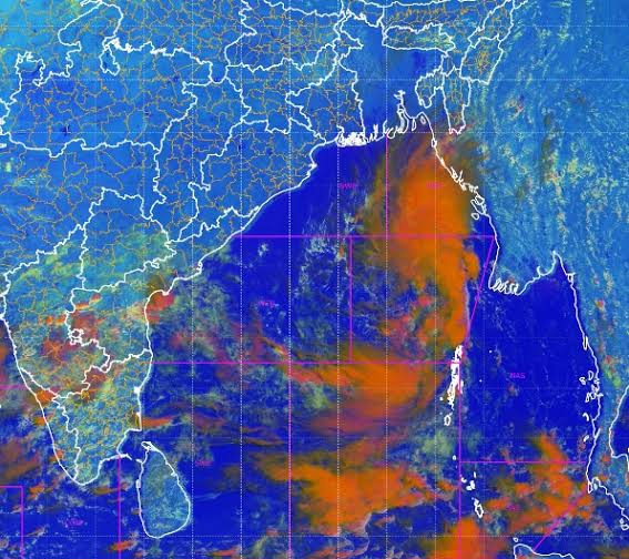 বঙ্গোপসাগরে সুস্পষ্ট নিম্নচাপ থেকে ঘূর্ণিঝড় তৈরির আশঙ্কা, বুধবার উপকূলের কাছে পৌঁছনোর পূর্বাভাস ও পশ্চিমবঙ্গের উপকূলে সম্ভাব্য প্রভাব