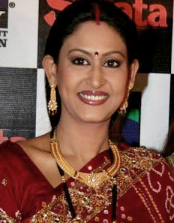 জি বাংলার ‘লাখ টাকার লক্ষ্মীলাভ’ অনুষ্ঠানে অতিথি হিসেবে অভিনেত্রী ইন্দ্রাণী হালদারের সম্ভাব্য প্রত্যাবর্তন