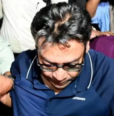 ইউনেস্কোর লোগো ব্যবহার করে দুর্গাপুজোর পাস বিক্রির অভিযোগে ইন্দ্রনীল সেনের পুলিশি হেফাজত